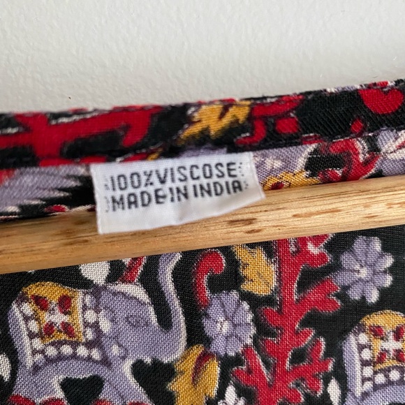 Light weight, flowy elephant print made in India - Picture 2 of 2